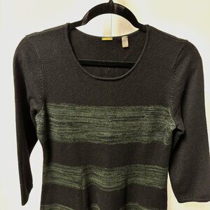 EUC Tahari Sweater Dress